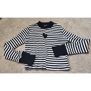 Hot Topic heart tee